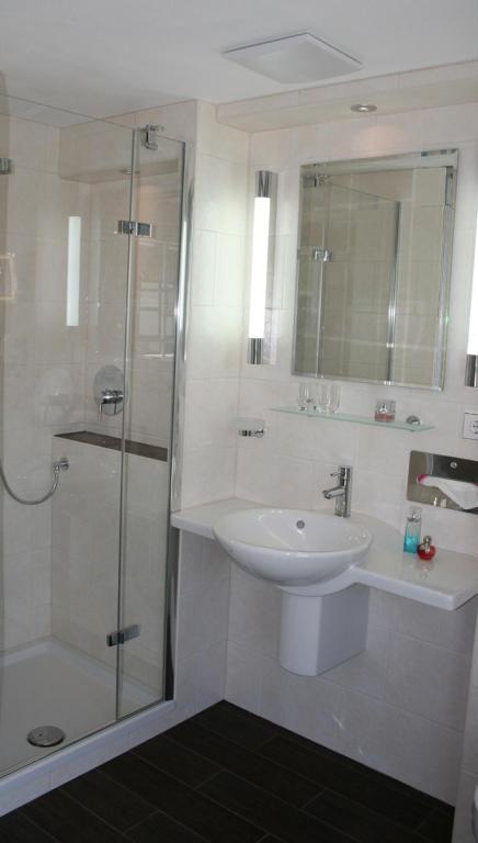 אטנדורן Landhotel Repetal חדר תמונה